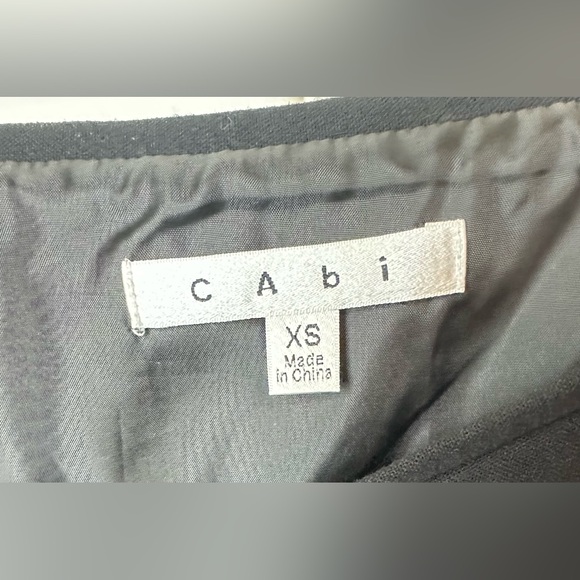 CAbi #926 Swathe Mini Wrap Skirt Black Quilted Textured Asymmetrical Knit Pocket - Picture 8 of 11